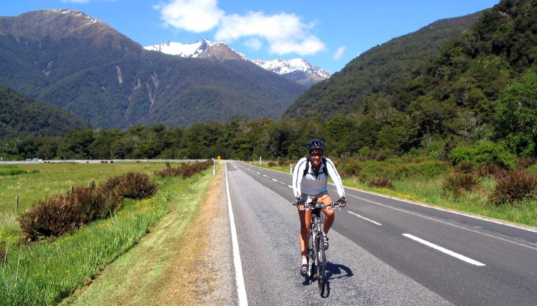 Bnzq-newzealand-biking-3